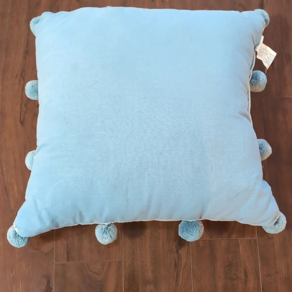 ⭐3/$15 Pompom pillow - Picture 2 of 7